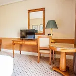 Recoletos Hotell 4*