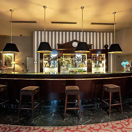 Hotel Recoletos 4*