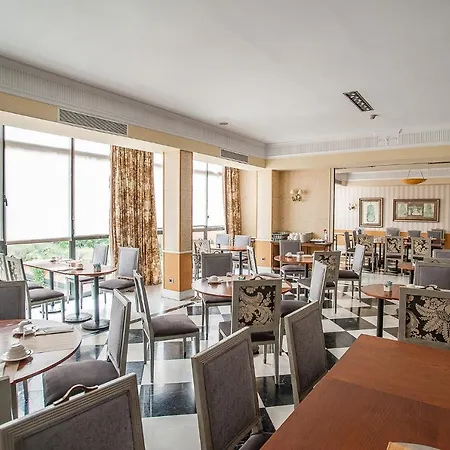 Recoletos Hotel