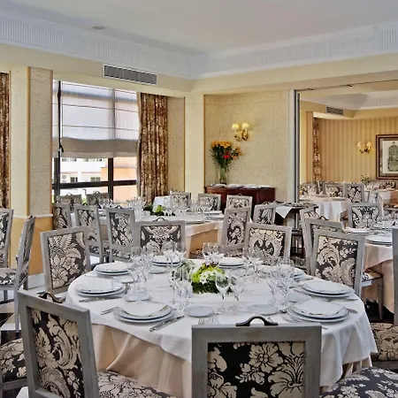 酒店 Recoletos 巴利亚多利德