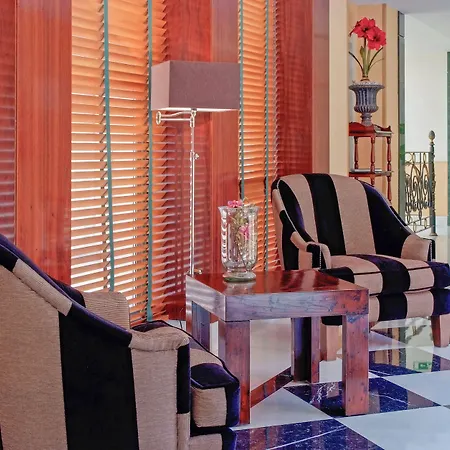 Hotel Recoletos 4*
