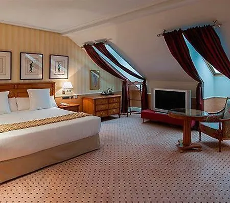 Hotel Recoletos