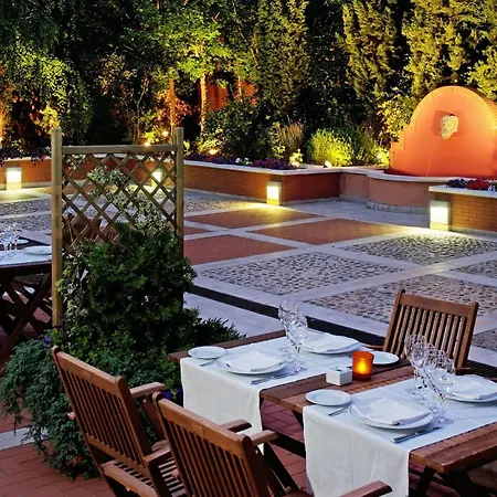 Hotel Recoletos 4*