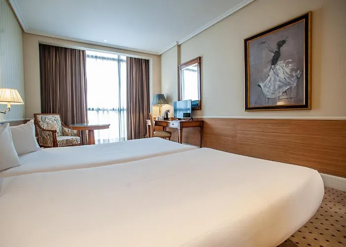 ホテル Recoletos 4*